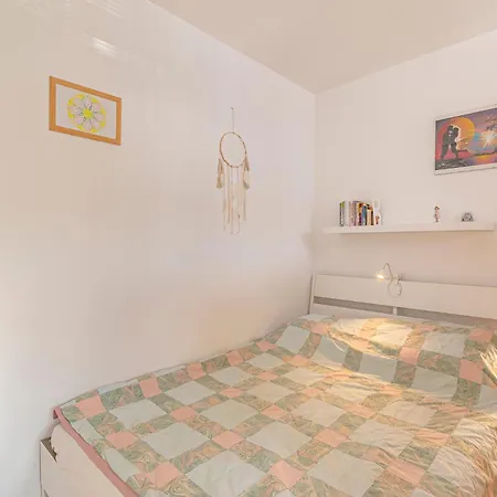 A Private Room In A Shared Flat - Soukromy Pokoj Ve Sdilenem Byte Olomouc Exterior photo